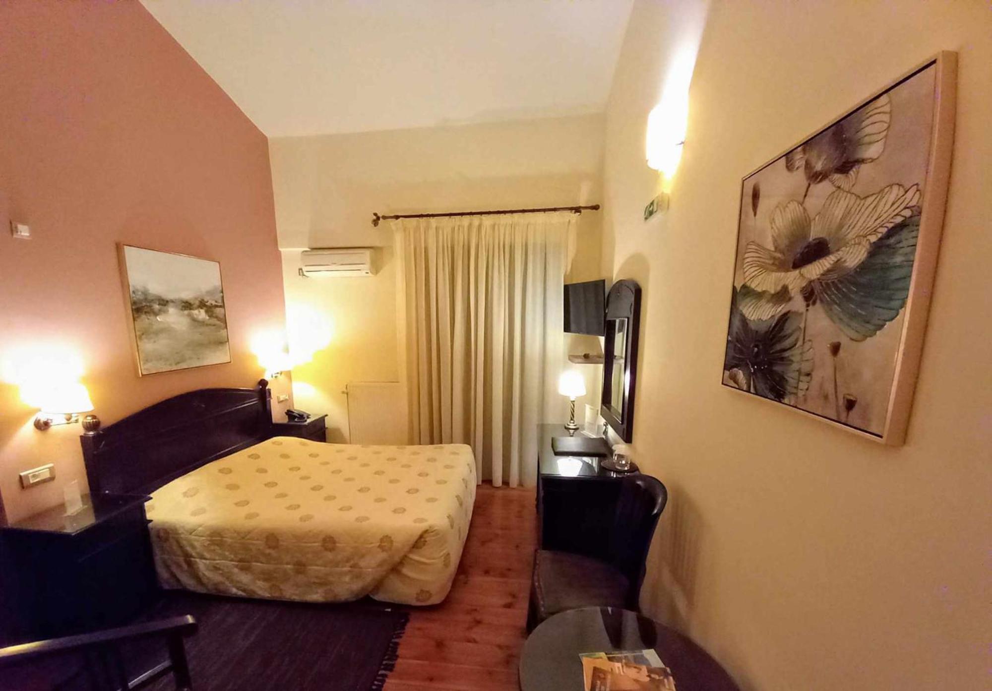 Vytina Mountain View Hotel ภายนอก รูปภาพ