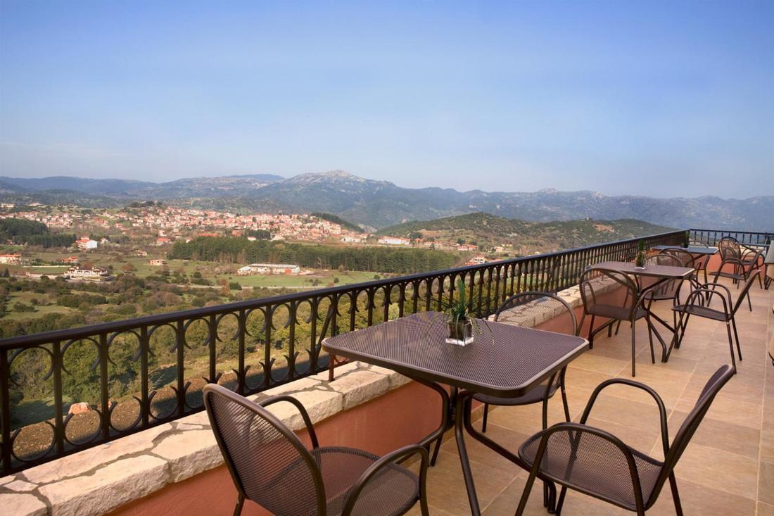 Vytina Mountain View Hotel ภายนอก รูปภาพ