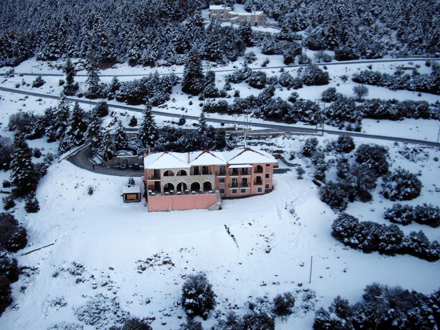 Vytina Mountain View Hotel ภายนอก รูปภาพ