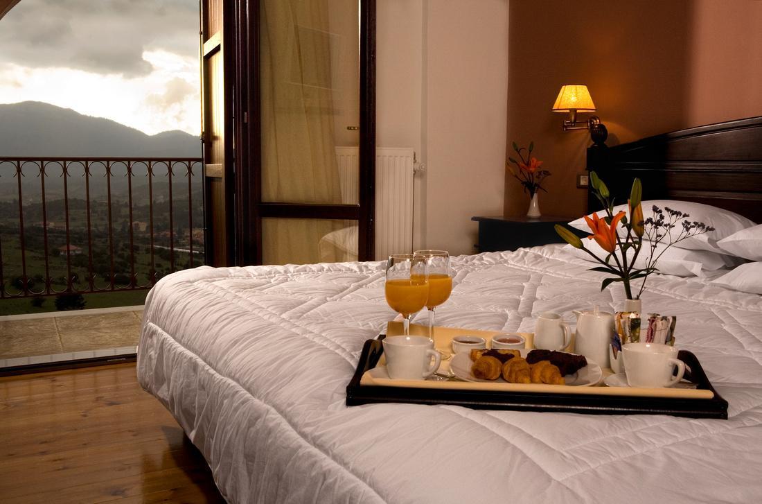 Vytina Mountain View Hotel ภายนอก รูปภาพ
